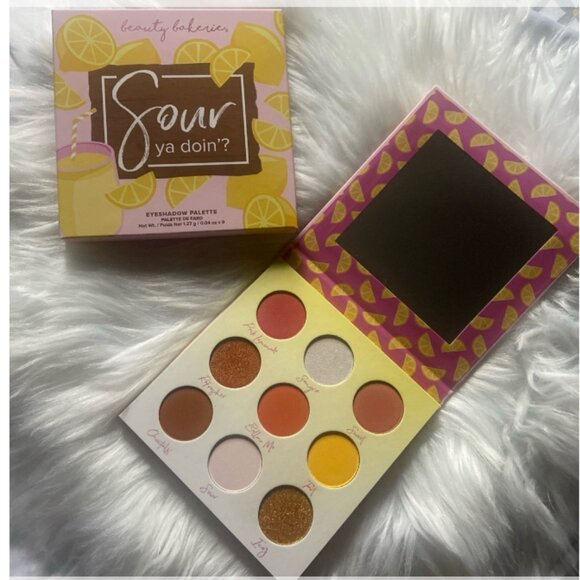 Beauty Bakerie Sour Ya Doin’? Lemon‎ Eyeshadow Palette - Picture 1 of 4